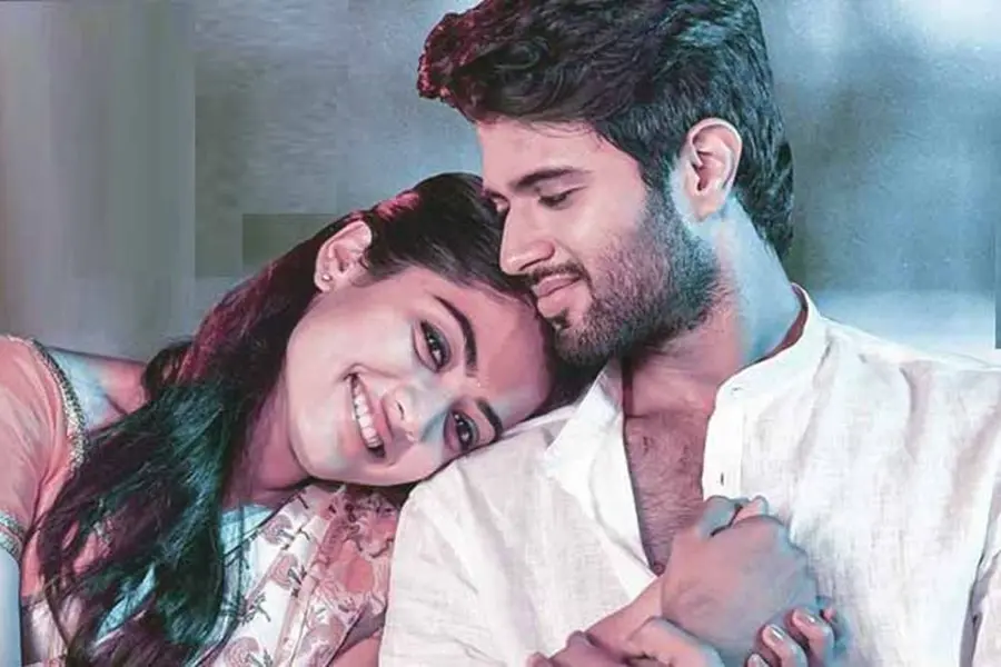 ‘ആളുകൾ നോക്കിനിൽക്കെ എങ്ങനെ ചുംബിക്കും, വിജയിക്കും അതേ വികാരം തന്നെയായിരുന്നു’