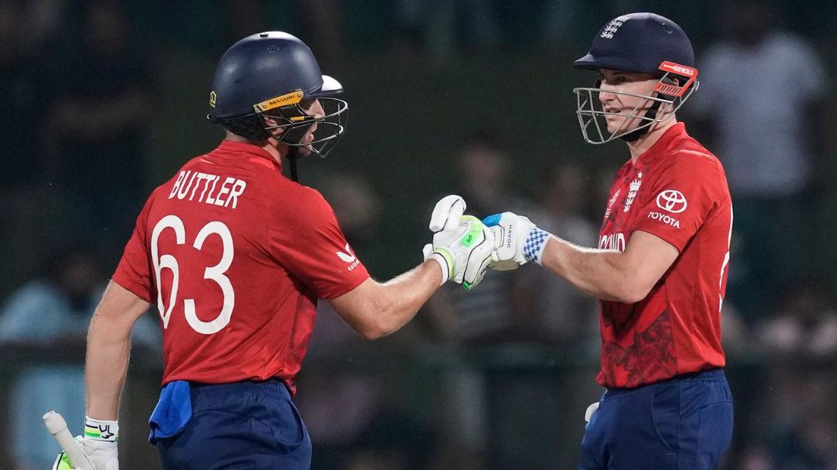 England beats Pakistan to advance as first team into T20 World Cup 2026 semis with Brook century