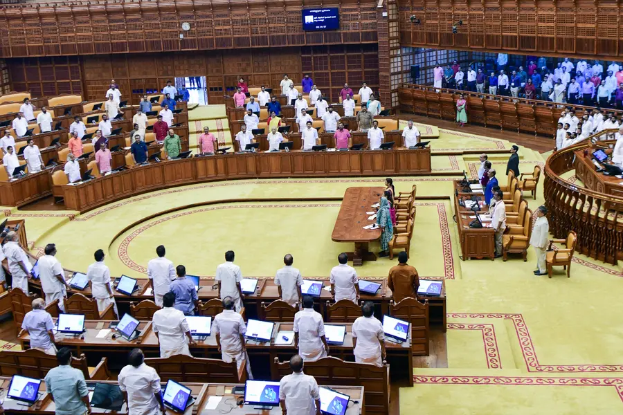 അവസാന ദിനവും ശബരിമലപ്പോരിലമർന്ന് സഭ, റ്റാറ്റാ പറഞ്ഞ് മടക്കം; ഭരണപക്ഷത്തോട് ‘All the best’ എന്ന് രമ