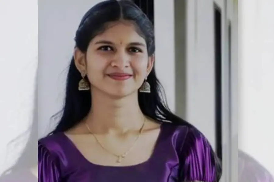 കൊയിലാണ്ടിയിൽ സൈക്കോളജി വിദ്യാർഥിനി വീടിനുള്ളിൽ തൂങ്ങിമരിച്ച നിലയിൽ