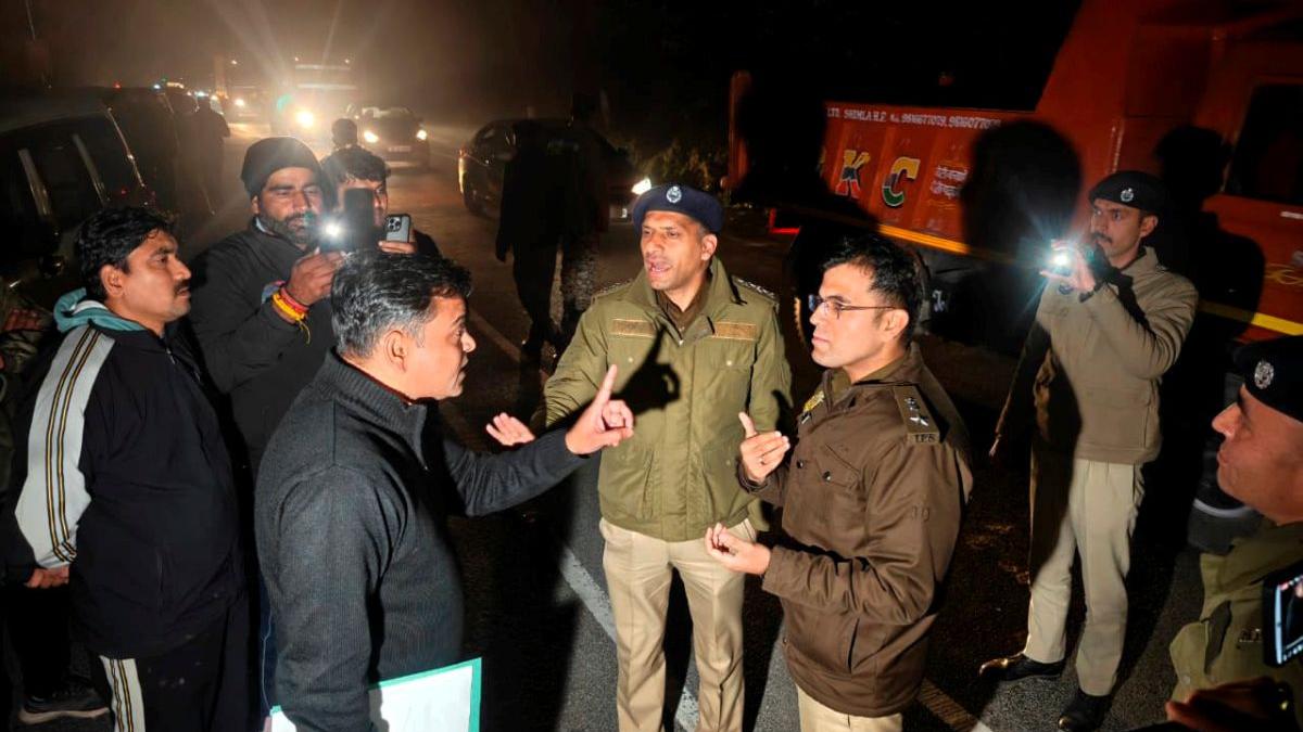 Delhi-Himachal police face-off ends after midnight transit remand in 'shirtless protest' case