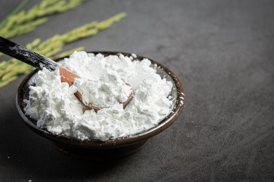 https://img.mathrubhumi.com/view/acePublic/alias/contentid/1pgfcvlyht5edq30udz/0/white-rice-flour-small-bowl-with-rice-plant-jpg.jpg?w=900