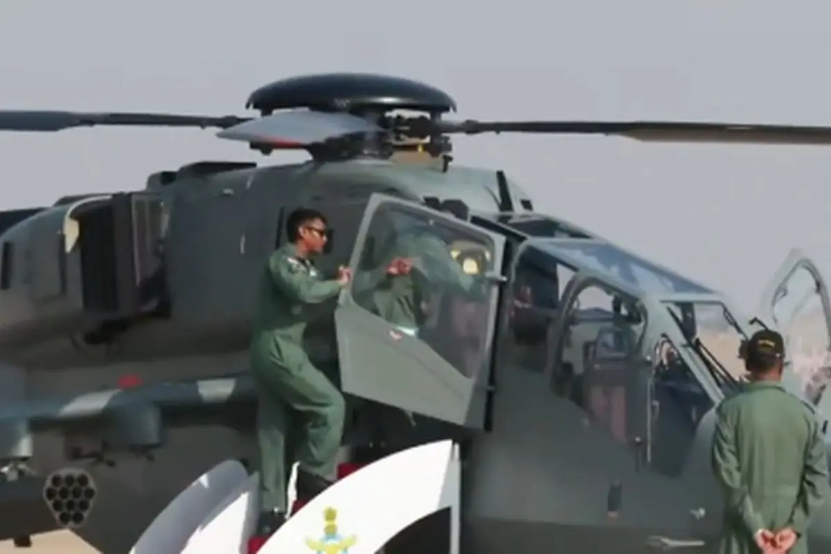 President Droupadi Murmu took to the skies over Jaisalmer on Friday, for a sortie in the indigenous LCH 'Prachand' near Pakistan frontier. | Image via X@PTI_News
