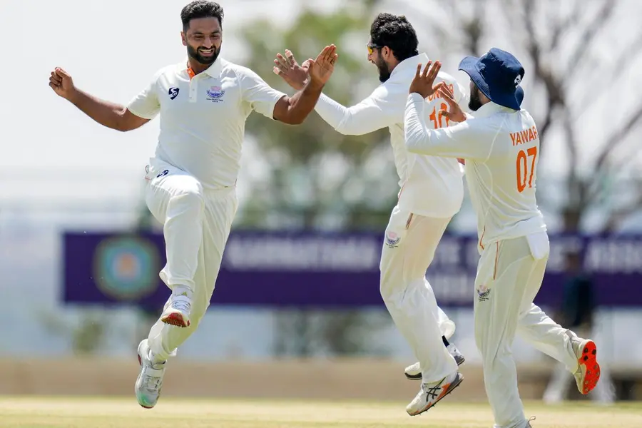 'Tough environment makes tough people': Ganguly lauds J-K pacer Auqib Nabi