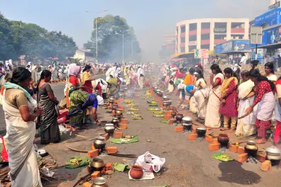 Lakhs of women throng Thiruvananthapuram for Attukal Pongala; Lunar eclipse alters temple hours