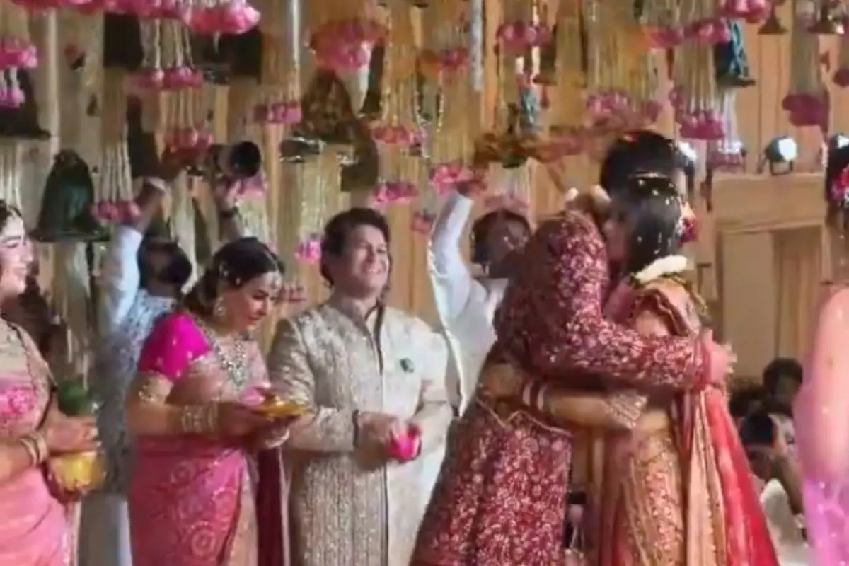 Arjun Tendulkar and Saaniya Chandhok tied the knot at The St. Regis, Mumbai