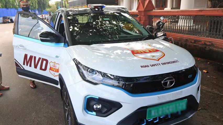 Unique protest: Kerala RTO staff work overtime till 8 pm against ...