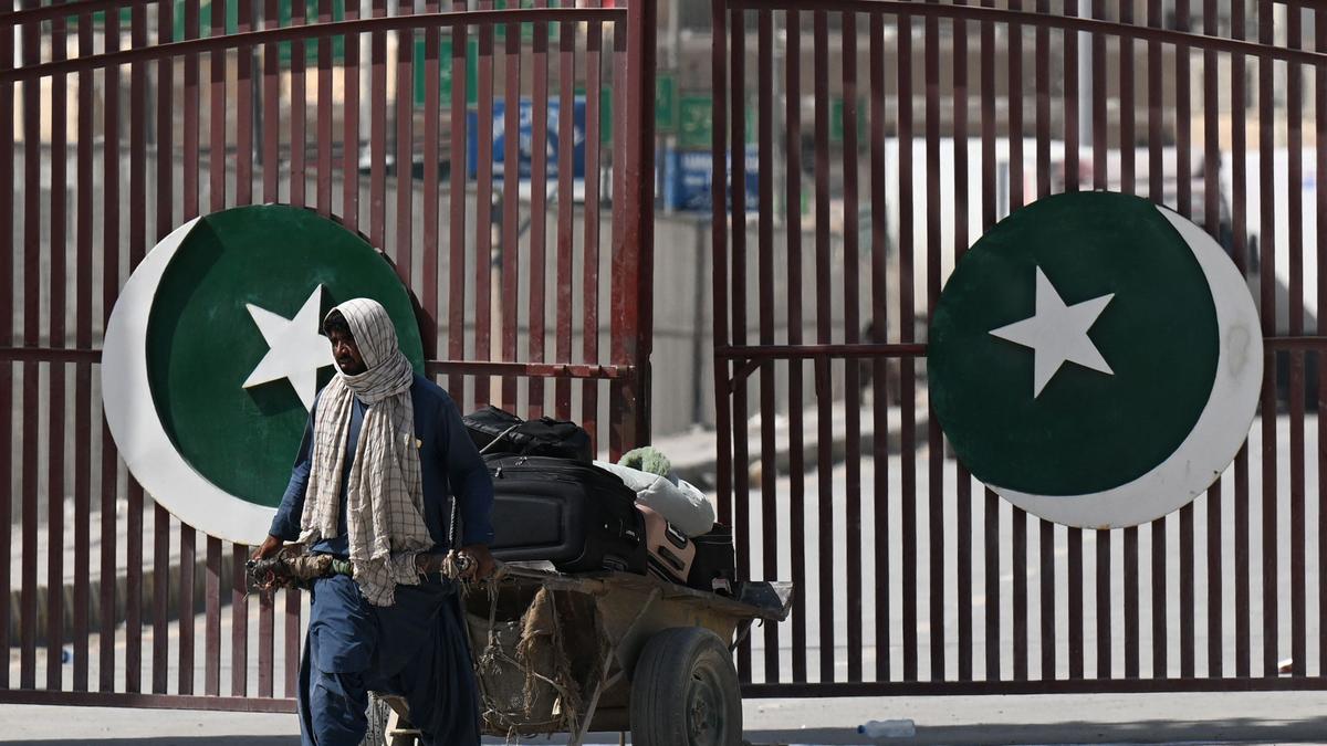 Pakistan ropes in ISIS-linked commander to unite terror groups against BLA: Report