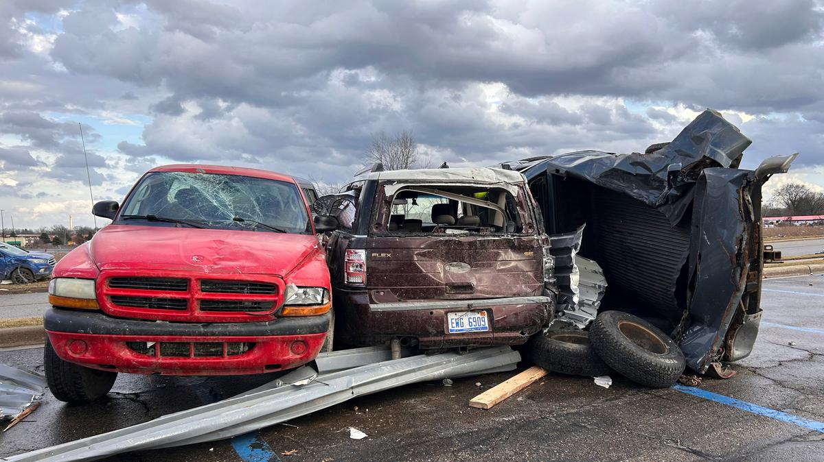 Tornado hits Michigan, leaves 3 dead and multiple injured; severe storms sweep midwest