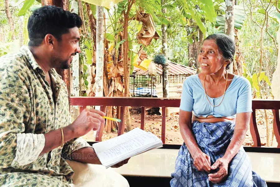 പൈസ കയ്യിൽ തന്നെ ഉണ്ടല്ലോടാ! ഗൂഗിൾ പേ കണ്ടു വിരണ്ട തമ്പായിയമ്മ; റീലുകളുടെ ലോകത്തെ പുതിയ 'താരം'!