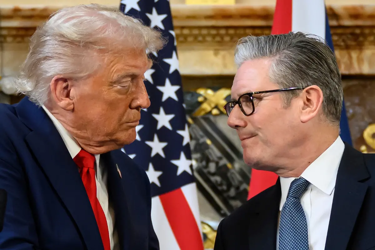 US President Donald Trump, left, and British Prime Minister Keir Starmer.| Photo: AP