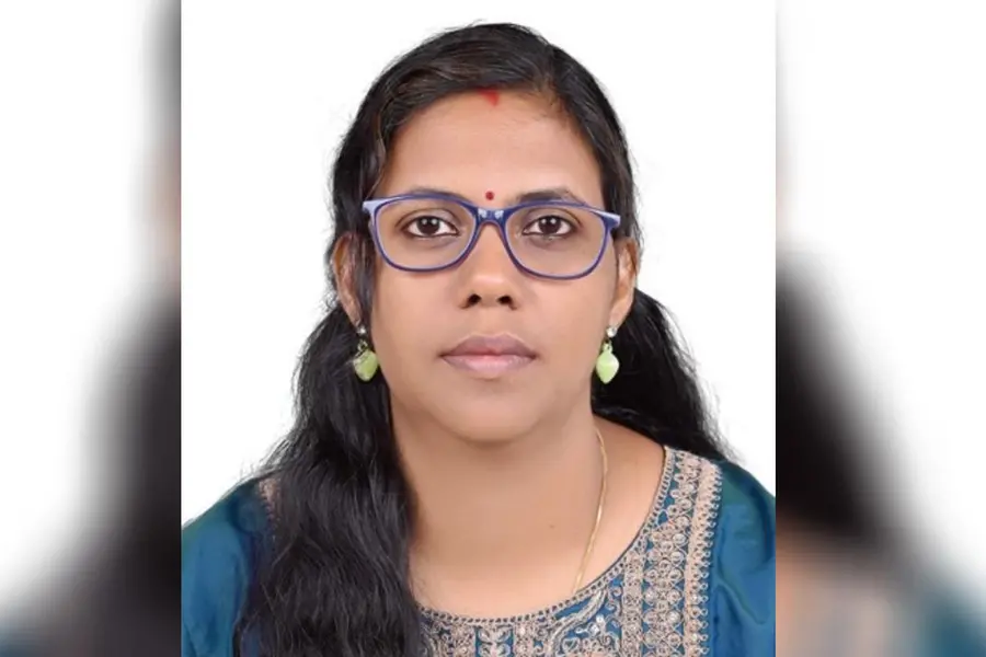കുറ്റവാളികളെ കുടുക്കാൻ 'ശബ്ദരേഖ'; ഫൊറൻസിക് ലിംഗ്വിസ്റ്റിക്സിൽ കേരളത്തിലെ ആദ്യ PhD നേടി ശ്രുതി