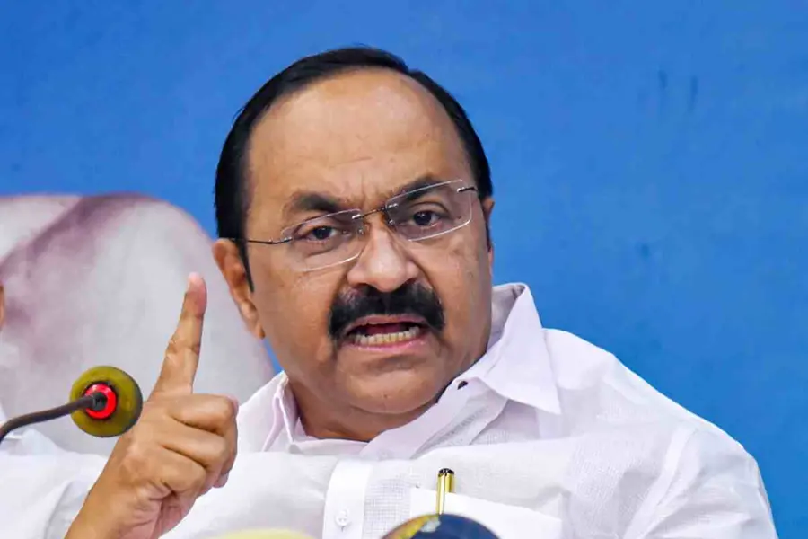 ‘ഗണേഷിനെതിരായ ആരോപണത്തിൽ ഗുരുതരമായ ചില വരികളുണ്ട്; തുറന്നുകാണിക്കപ്പെട്ടത് മുഖ്യമന്ത്രിയുടെ നിലപാട്’
