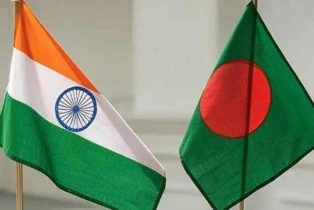 ഊർജ്ജ പ്രതിസന്ധിയിൽ ബംഗ്ലാദേശിന് കൈത്താങ്ങായി ഇന്ത്യ: നൽകിയത് 5000 ടൺ ഡീസൽ