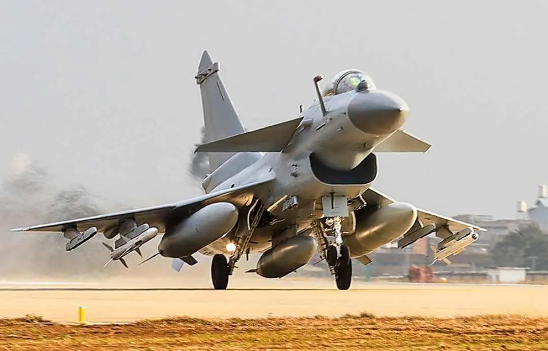 J-10C വിമാനം