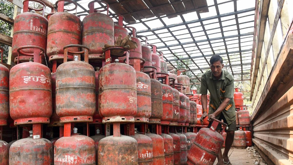 India secures energy lifeline: LPG production up 25 pc amid West Asia conflict