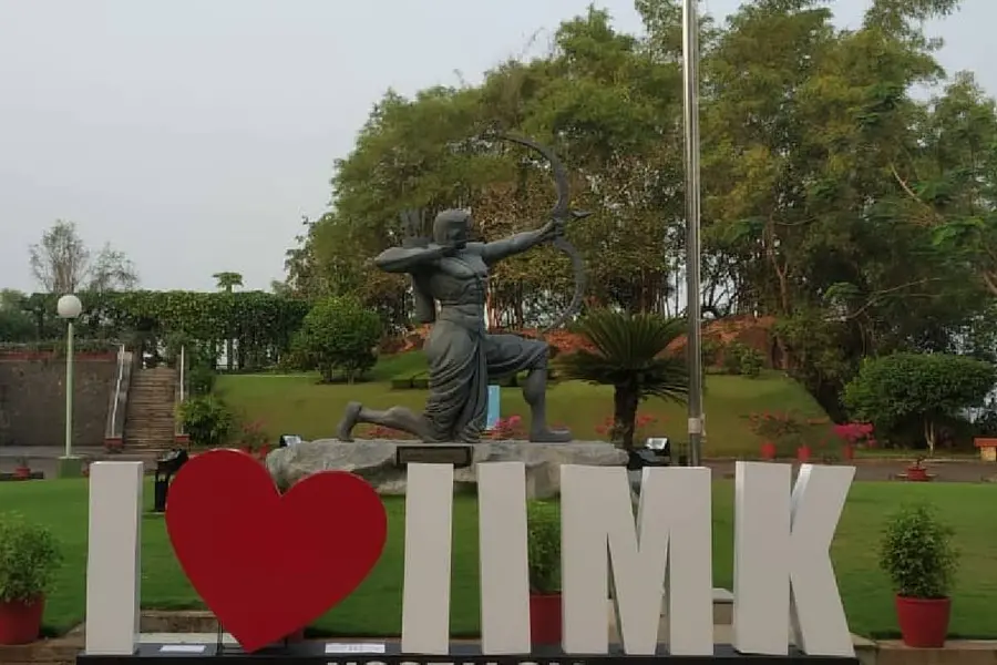 IIM കോഴിക്കോട്, കൊച്ചി കാമ്പസിൽ ബി.എം.എസ്. പ്രോഗ്രാം; പ്ലസ് ടു കഴിഞ്ഞവർക്ക് അപേക്ഷിക്കാം