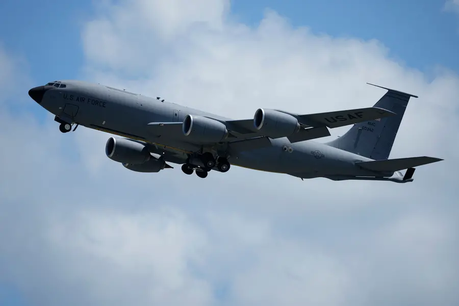 US KC-135 refuelling plane crashes in Iraq with at least five crew on board; rescue underway
