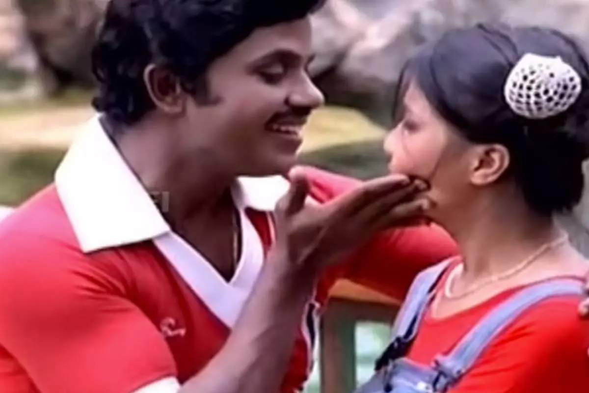 ചാം ചച്ച ചൂം ചച്ച എന്ന ഗാനരംഗത്തിൽ നിന്നുള്ള ദൃശ്യം