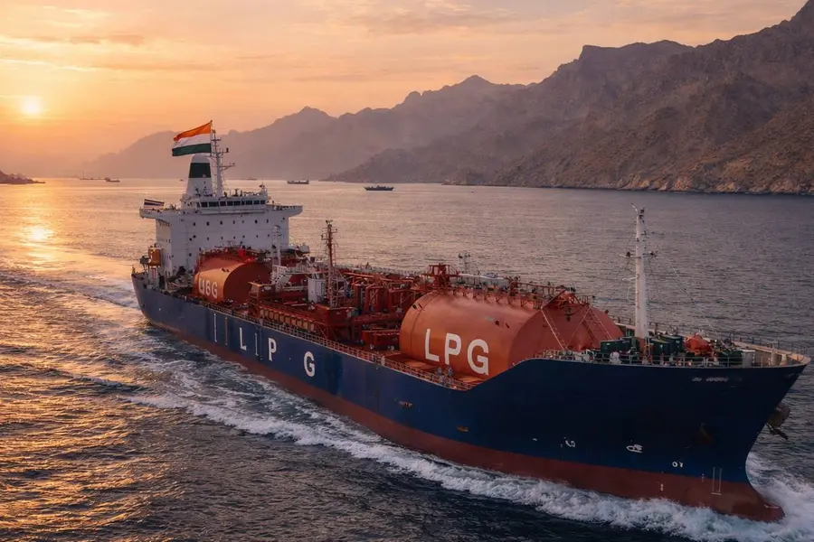 કતરથી LPG ગેસ લઈને ભારતીય જહાજ મુદ્રા પોર્ટ પહોંચ્યું.