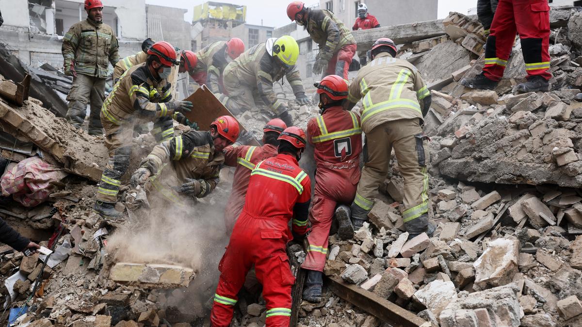 US orders 2,500 Marines, assault ship to Middle East after nearly two weeks of Iran war