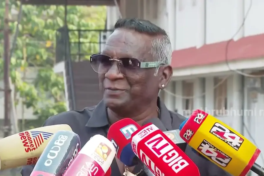 മോദിസാർ വിട്ട ആൾ വന്നു, സുരേഷ് ഗോപി വിളിച്ചു; മത്സരിക്കാനില്ലെന്ന് I.M വിജയൻ,രാജ്യസഭയിലേക്ക് റെഡി