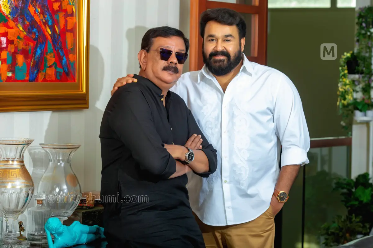 സംവിധായകന് പ്രിയദര്ശനും നടന് മോഹന്ലാലും | ഫയല് ചിത്രം