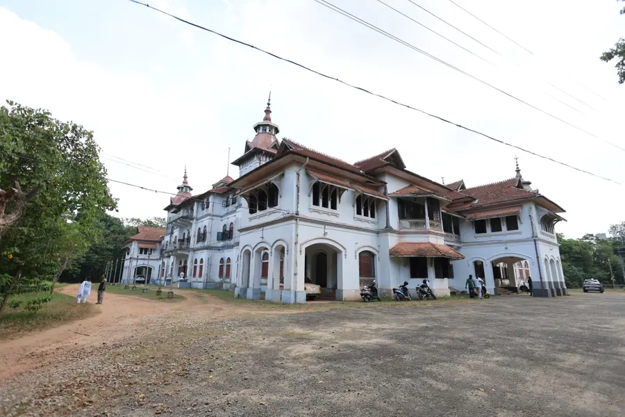 Kowdiar Palace