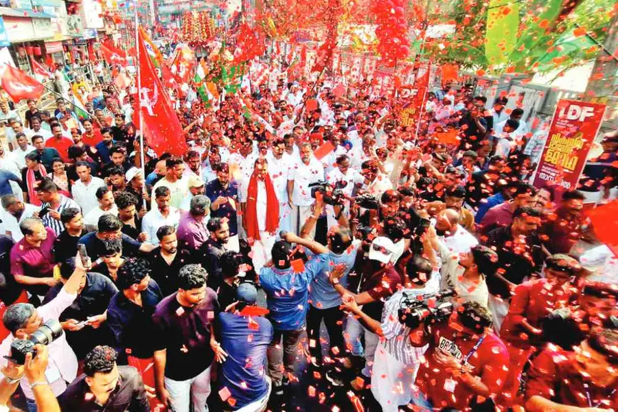 മലപ്പുറത്തിന്റെ മനസ്സിലെന്ത്?16-ൽ 11 മണ്ഡലങ്ങളിലും LDF സ്ഥാനാർഥികളായി,അഞ്ചും സ്വതന്ത്രർ