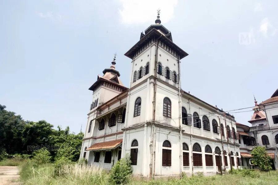 Theft at Kowdiar Palace baffles police; Only one locker section targeted, visitors under scrutiny