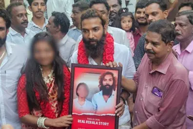 Film director Sanoj Mishra alleges ‘love jihad’ in viral Kumbh Mela star Monalisa Bhonsle’s marriage