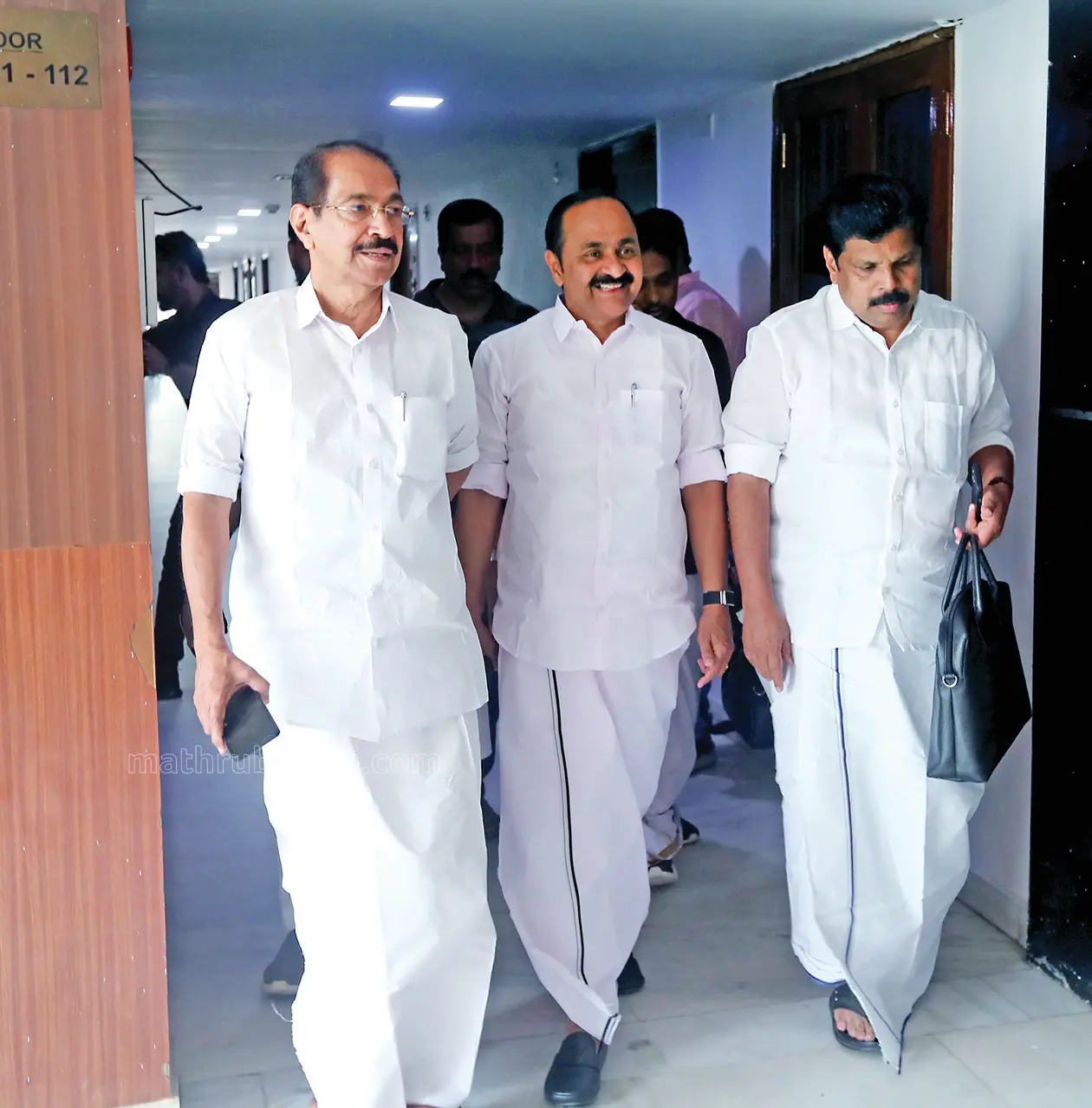 KPCC president Sunny Joseph with Leader of Opposition V D Satheesan and KPCC working president A P Anilkumar | Photo: Mathrubhumi