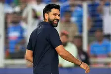 രോഹിത്തിനെ ഇത്തവണ ഇംപാക്ട് പ്ലെയറാക്കില്ല; കളത്തിൽ കൂടുതൽ സമയം കാണാമെന്ന് മുംബൈ കോച്ച്