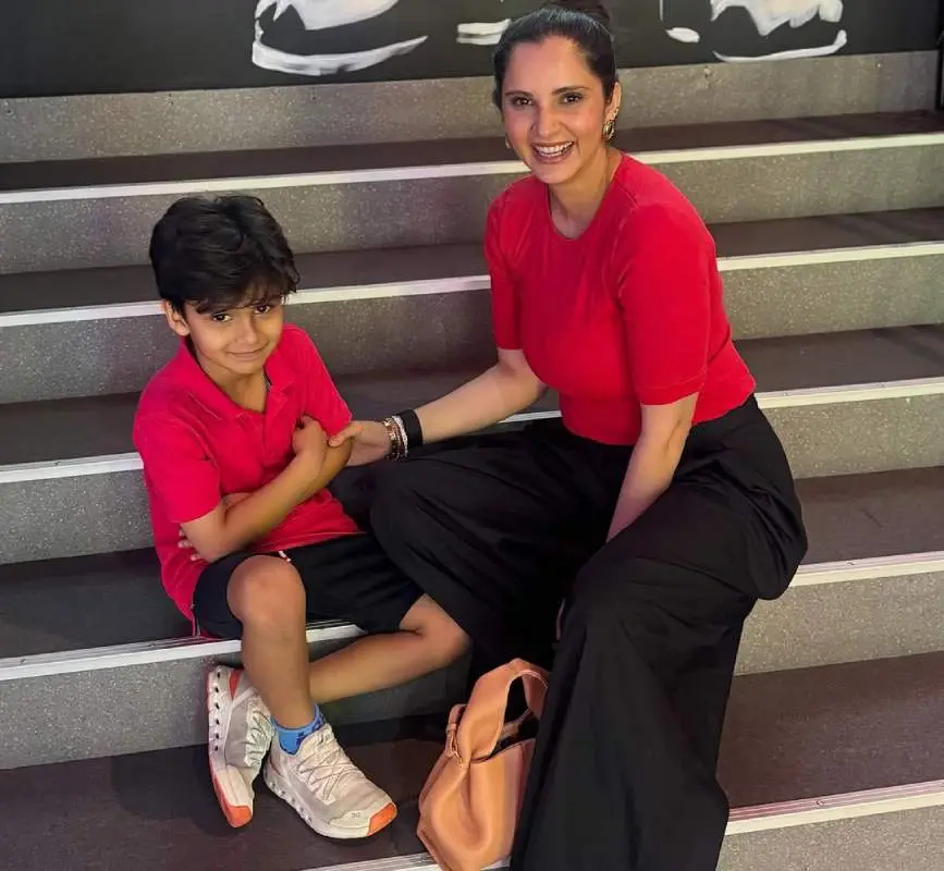 സാനിയ മിര്‍സയും മകന്‍ ഇഹ്‌സാനും | Photo: instagram/ sania mirza