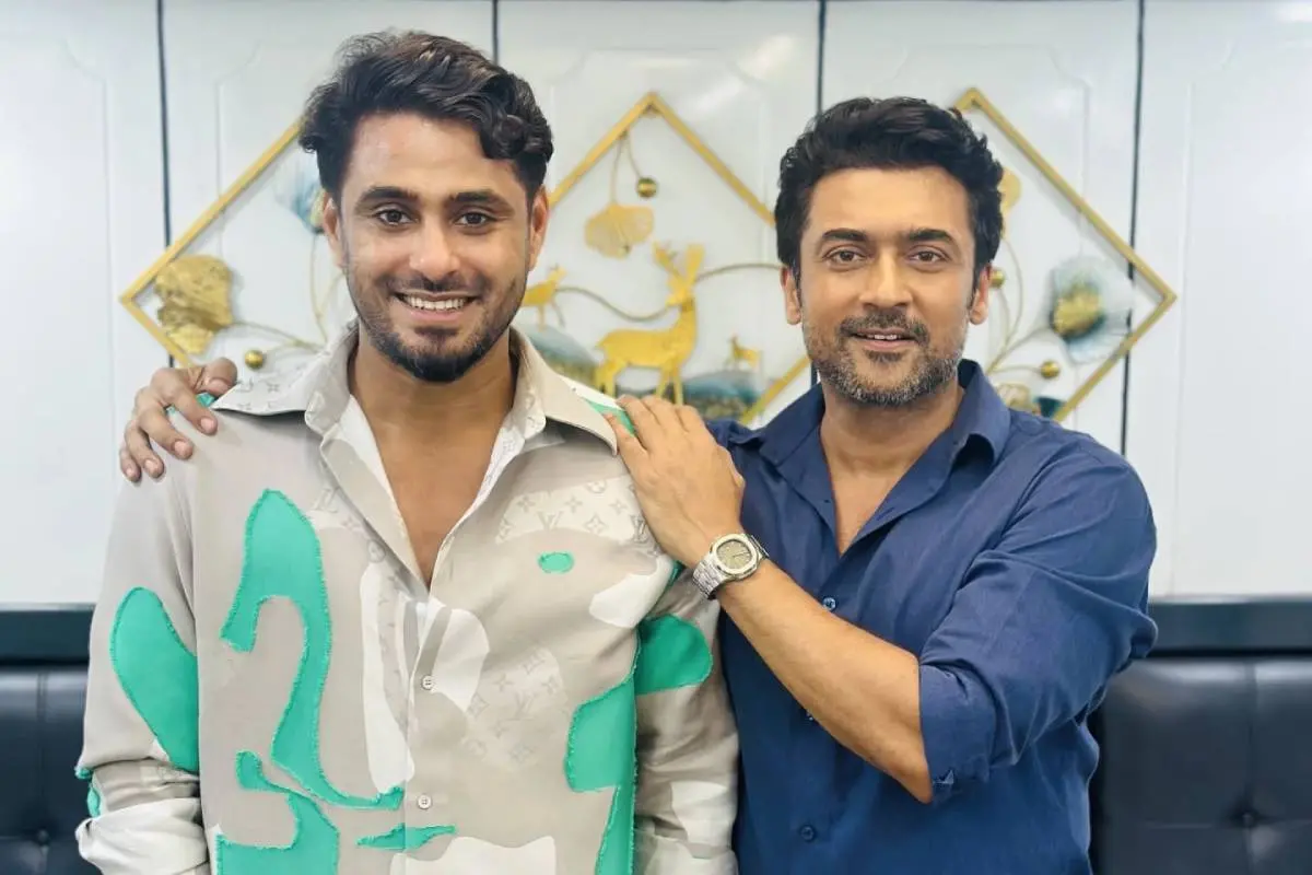 സൂര്യക്കൊപ്പം ആന്റണി വർഗീസ് | ഫോട്ടോ: Facebook