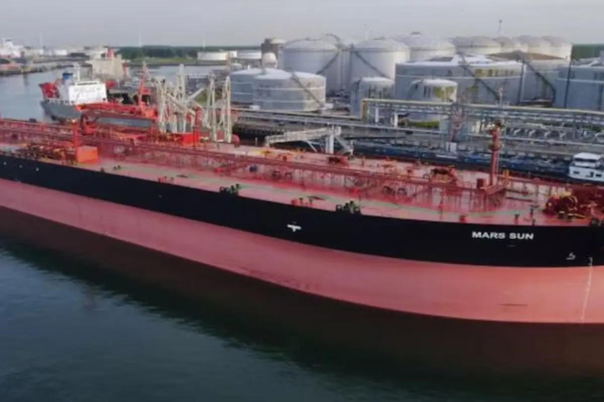 Russian oil-laden tanker