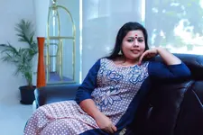 സ്ഥാനാർത്ഥിയെ സിനിമകളുടെ എണ്ണം പറഞ്ഞ് പരിചയപ്പെടുത്തേണ്ടിവരുന്നത് ഗതികേട് -സ്നേഹ ശ്രീകുമാർ