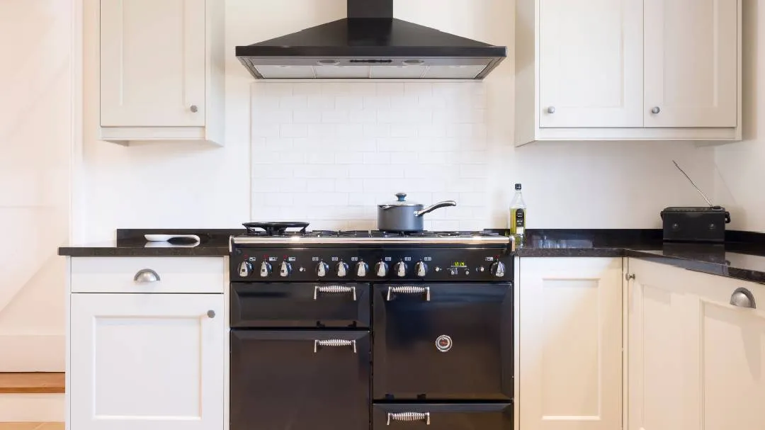 Transform your kitchen: Top smart chimney deals on Amazon at up to 69% off!