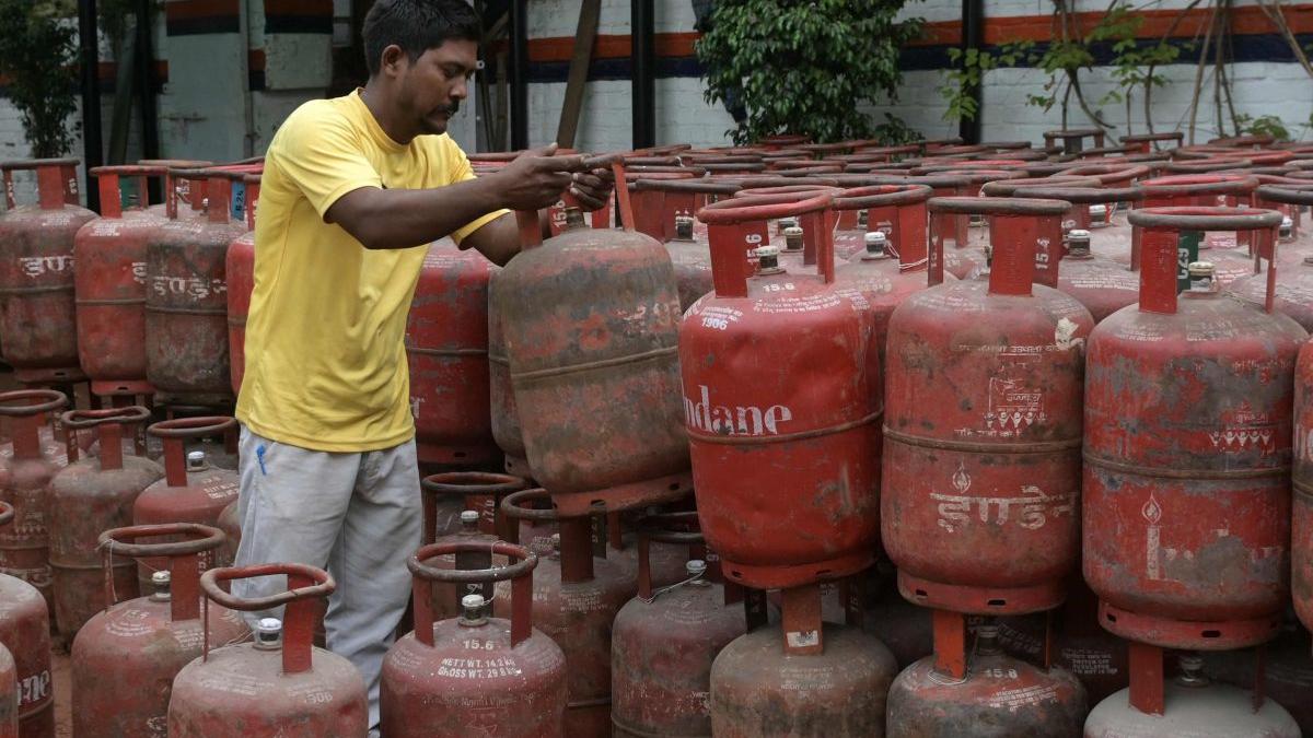 Is your LPG supply safe? Centre confirms normal distribution