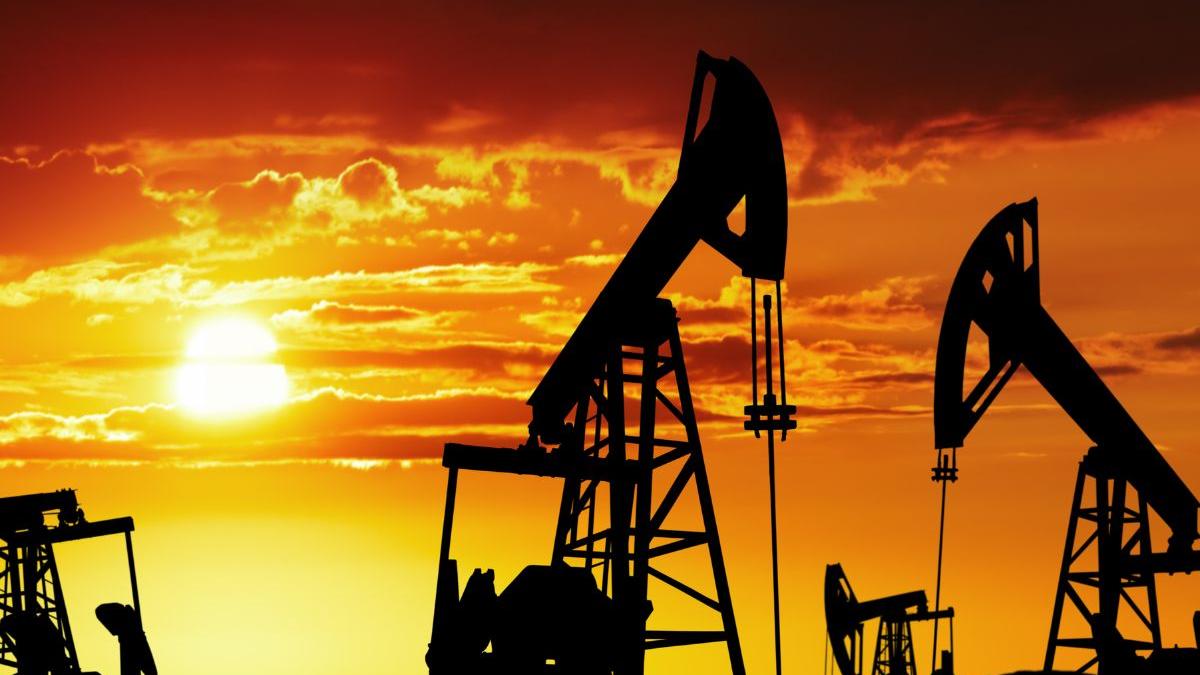 Fuel prices could rise again: What’s driving the oil market now