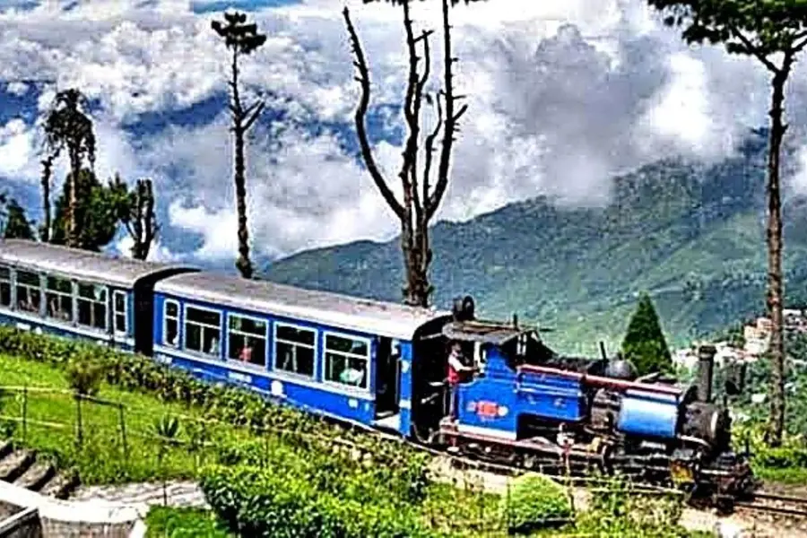 Toy Train.jpg