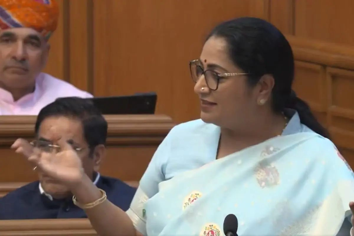 Rekha Gupta presents the ₹1.03 lakh crore Delhi plan for 2026–27 in the Assembly, outlining key green and infrastructure initiatives. (Screengrab: PTI video)