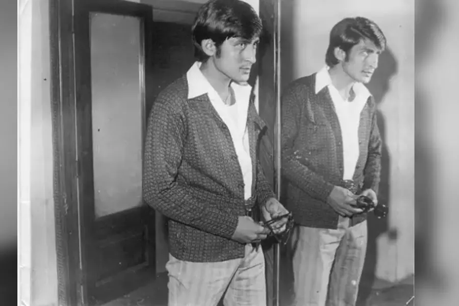 ravindra kaushik