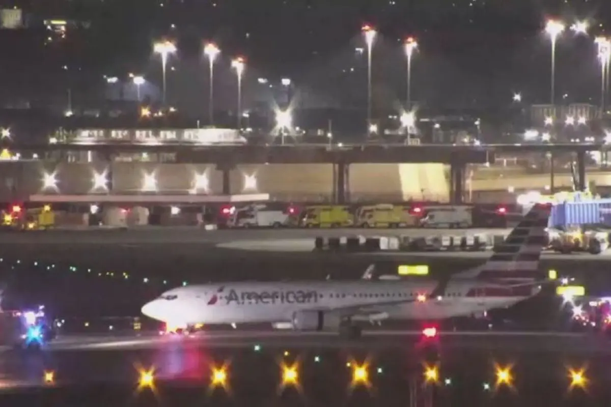 American Airlines Flight AA1461 safely landed at Newark Airport