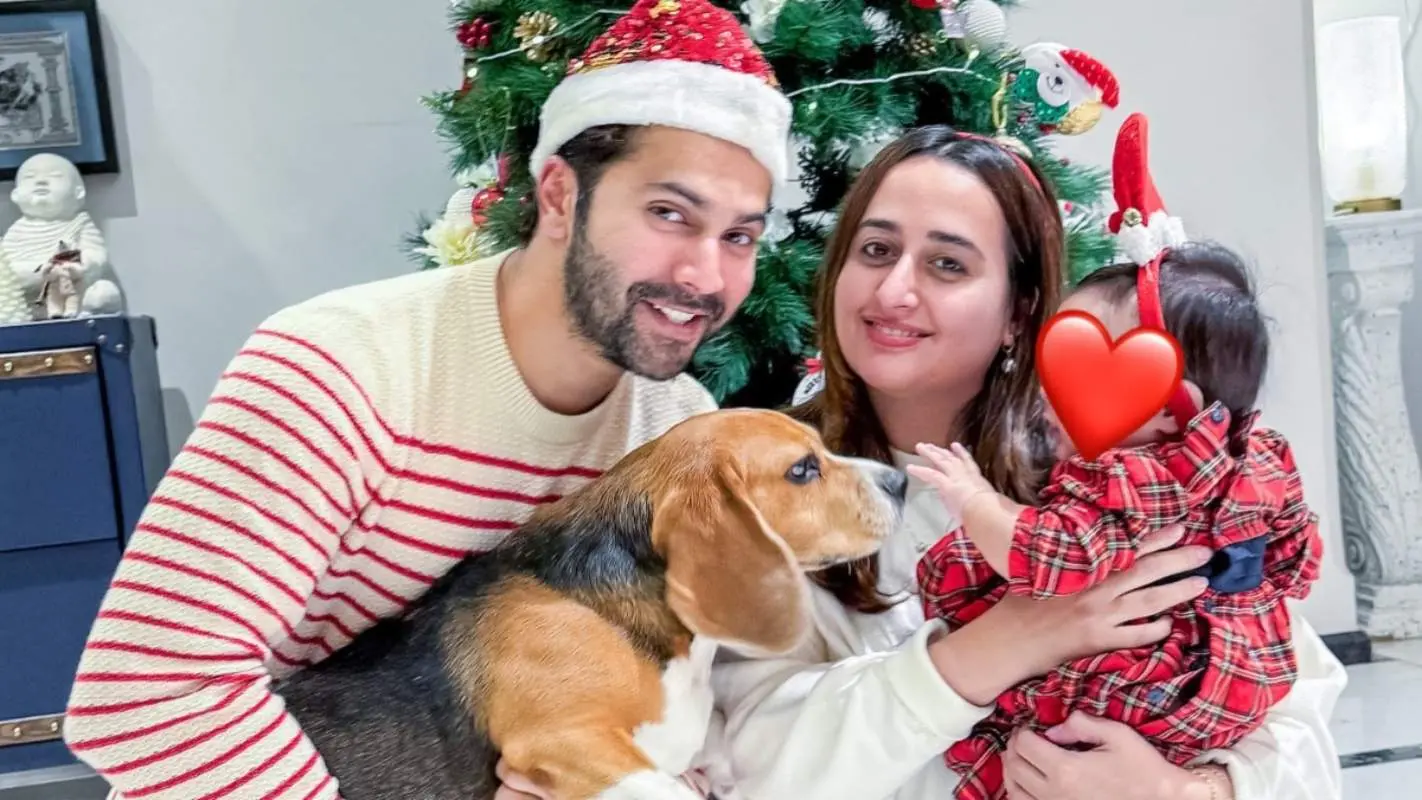 വരുണ് ധവാന് കുടുംബത്തോടൊപ്പം | Photo: instagram/varun dhawan