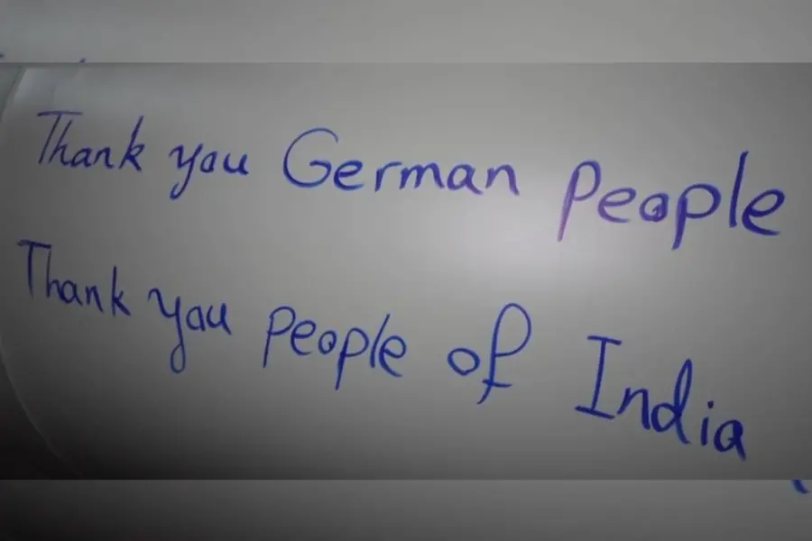 A visual showing the inscription on an Iranian missile