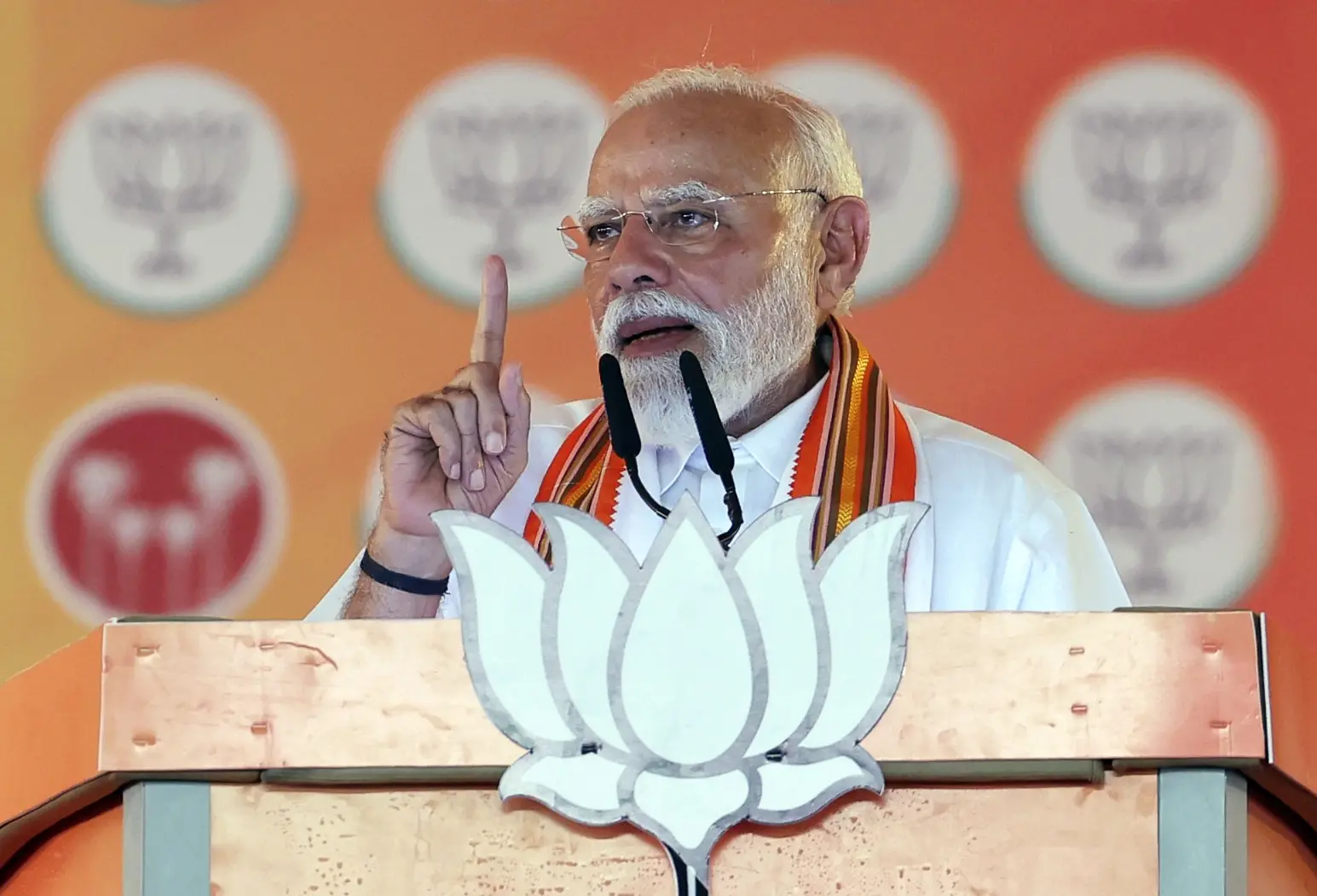 Prime Minister Narendra Modi addresses a public gathering in Palakkad