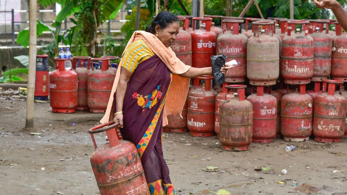 Commercial LPG prices hiked: How much will a 19-kg cylinder cost now?