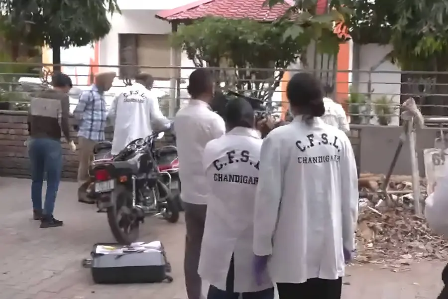 ചണ്ഡീഗഡിലെ പഞ്ചാബ് ബിജെപി ഓഫീസിന് മുന്നിൽ സ്ഫോടനം; നാടൻ ബോംബെന്ന് നിഗമനം