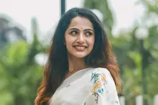 ആദ്യ ഷോട്ട് ബാലചന്ദ്ര മേനോനൊപ്പം; സിനിമയിൽ അഭിനയിക്കാൻ പറ്റണേ എന്ന് പ്രാർത്ഥിച്ചിട്ടുണ്ട്-നീതു കൃഷ്ണ